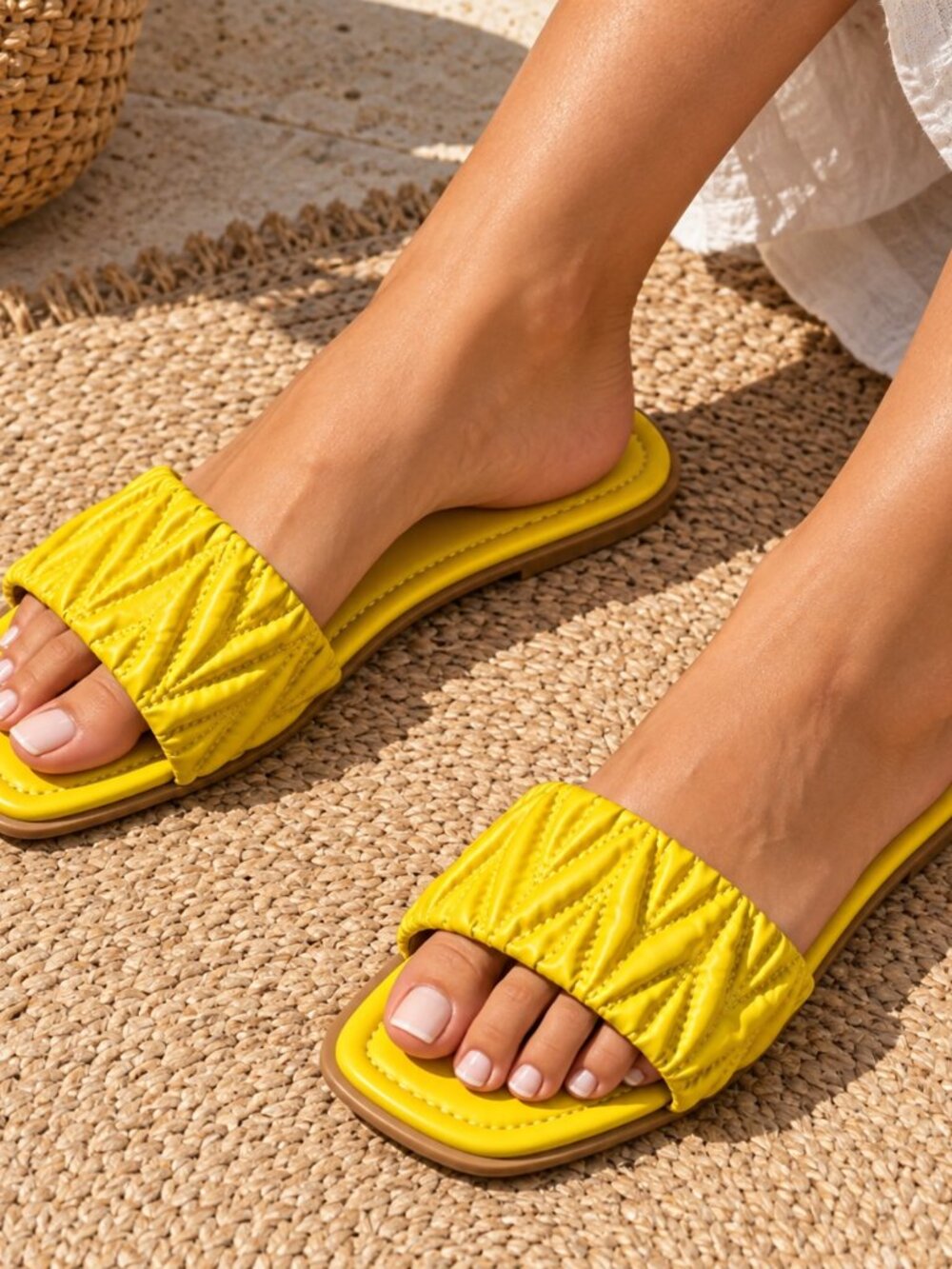 Berness Yellow Pleated Strap Slide Sandals Square Toe Size 9